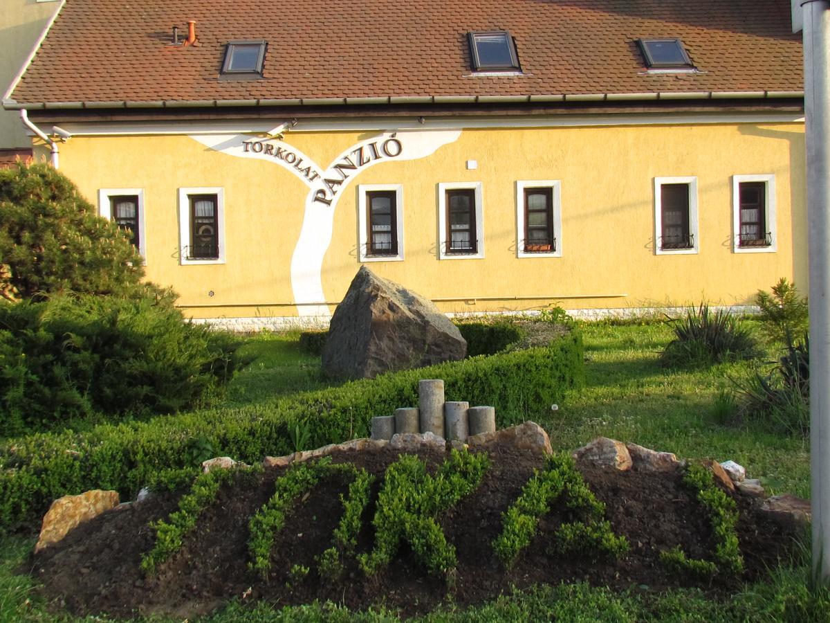Torkolat Panzio Bed & Breakfast Tokaj Exterior photo